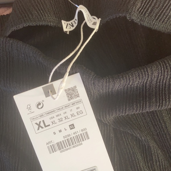 Zara High-waisted pants with Flared legs in black XL - Picture 9 of 10